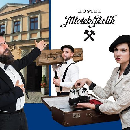 Hostel Mlotek I Perlik Tarnowskie Góry Exteriör bild