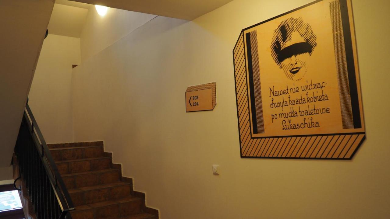 Hostel Mlotek I Perlik Tarnowskie Góry Exteriör bild