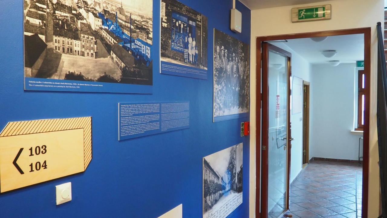 Hostel Mlotek I Perlik Tarnowskie Góry Exteriör bild