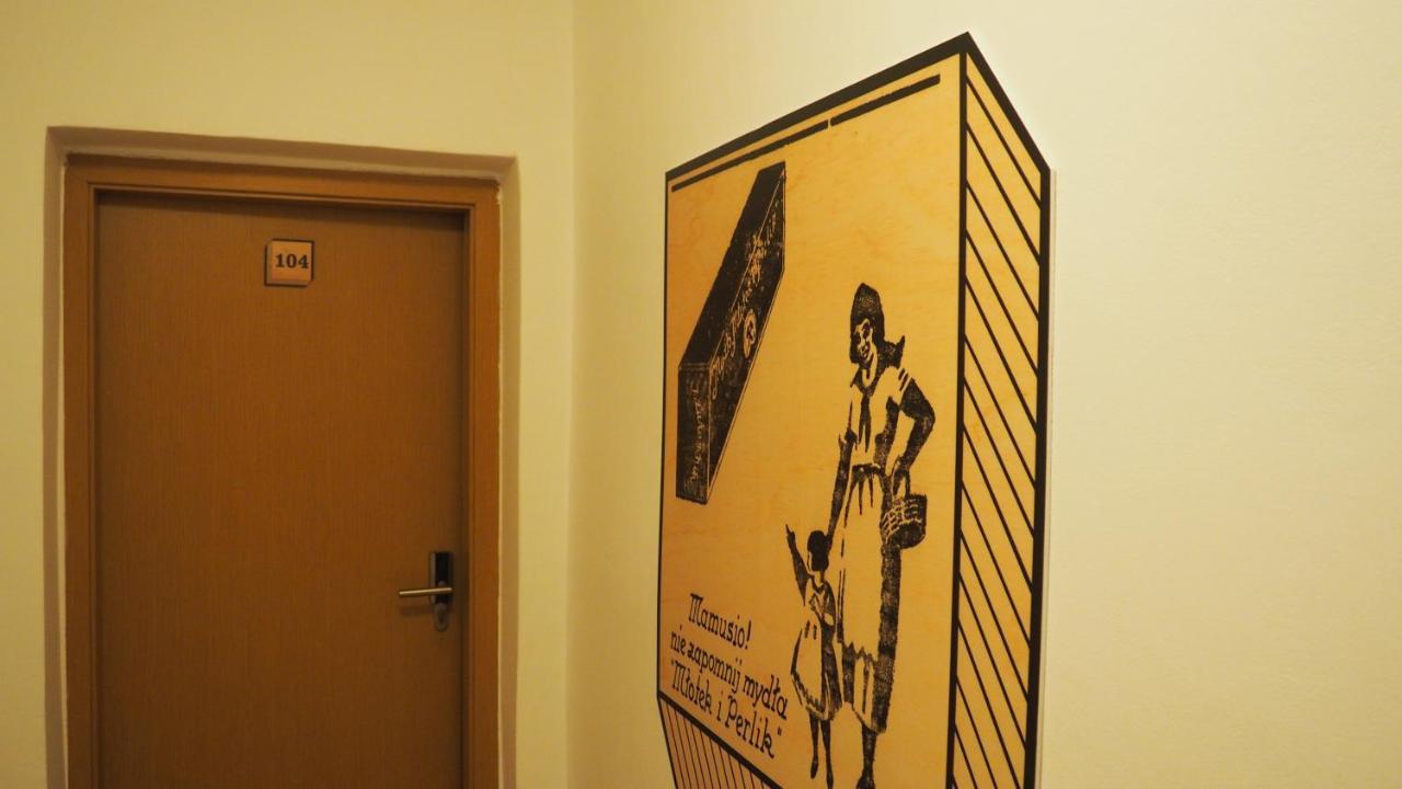 Hostel Mlotek I Perlik Tarnowskie Góry Exteriör bild