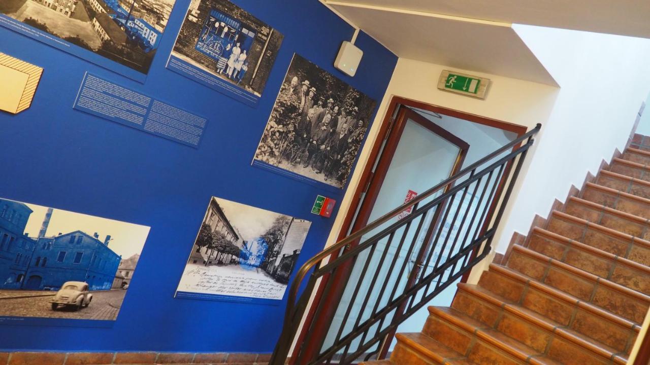 Hostel Mlotek I Perlik Tarnowskie Góry Exteriör bild