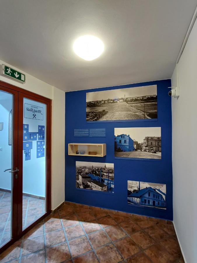 Hostel Mlotek I Perlik Tarnowskie Góry Exteriör bild