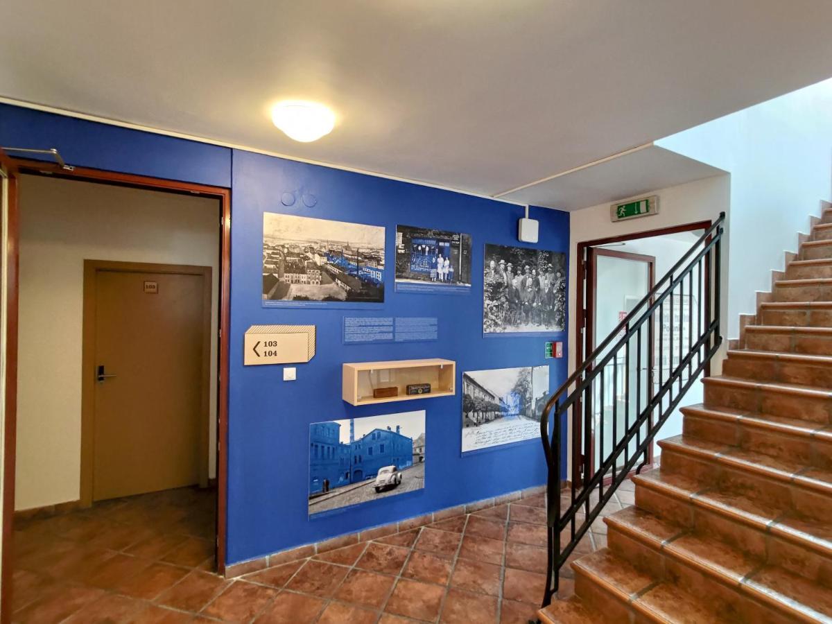 Hostel Mlotek I Perlik Tarnowskie Góry Exteriör bild