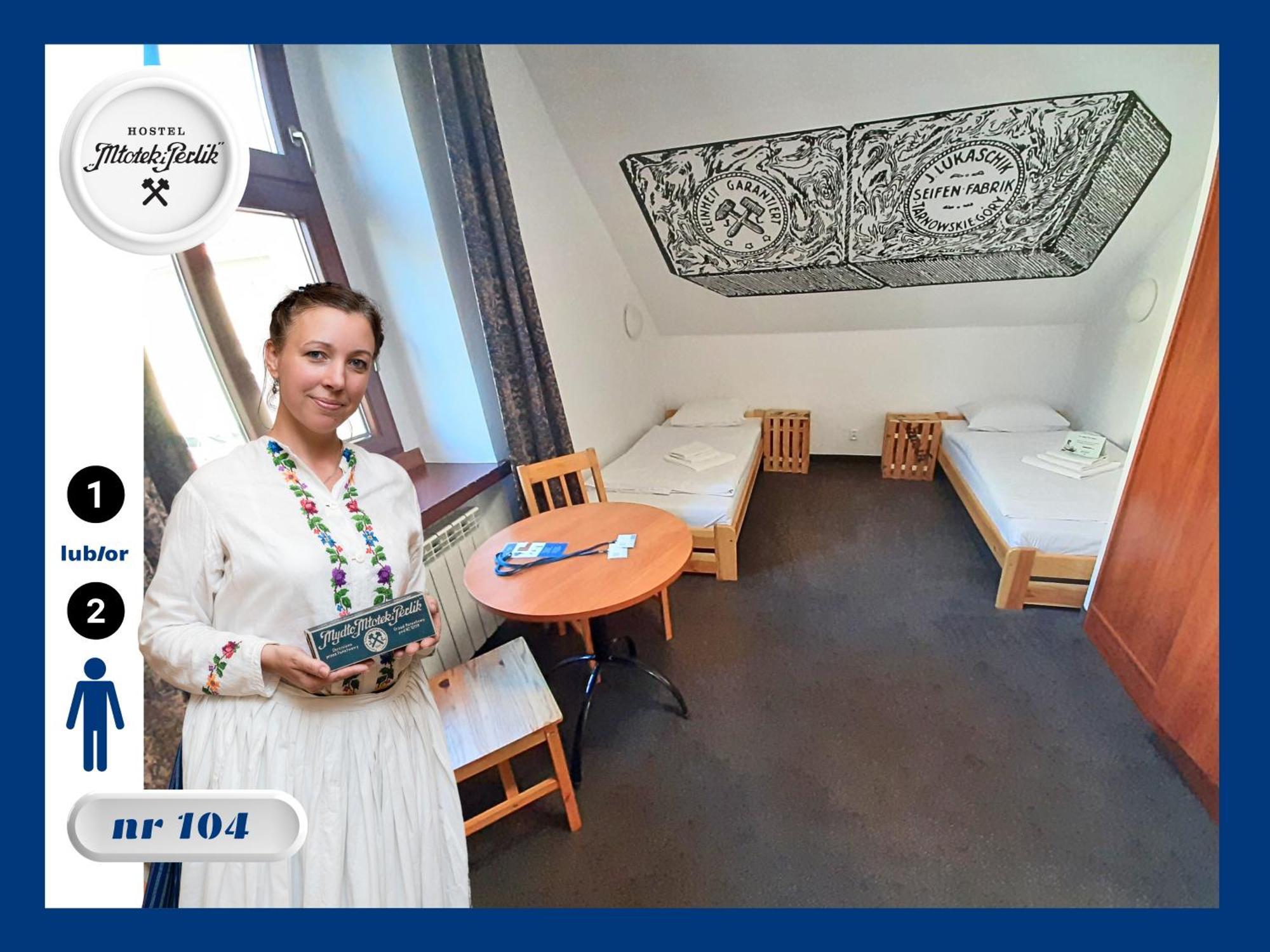 Hostel Mlotek I Perlik Tarnowskie Góry Exteriör bild