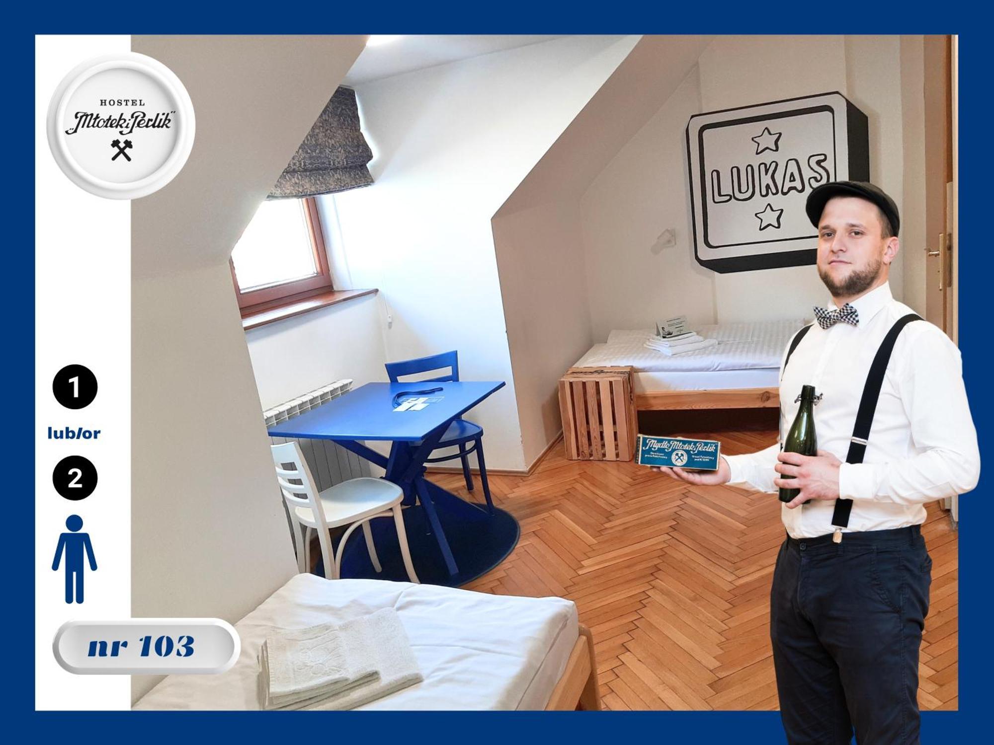 Hostel Mlotek I Perlik Tarnowskie Góry Exteriör bild