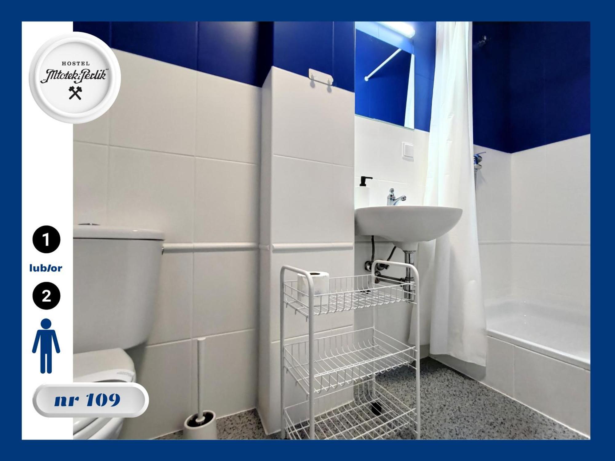Hostel Mlotek I Perlik Tarnowskie Góry Exteriör bild