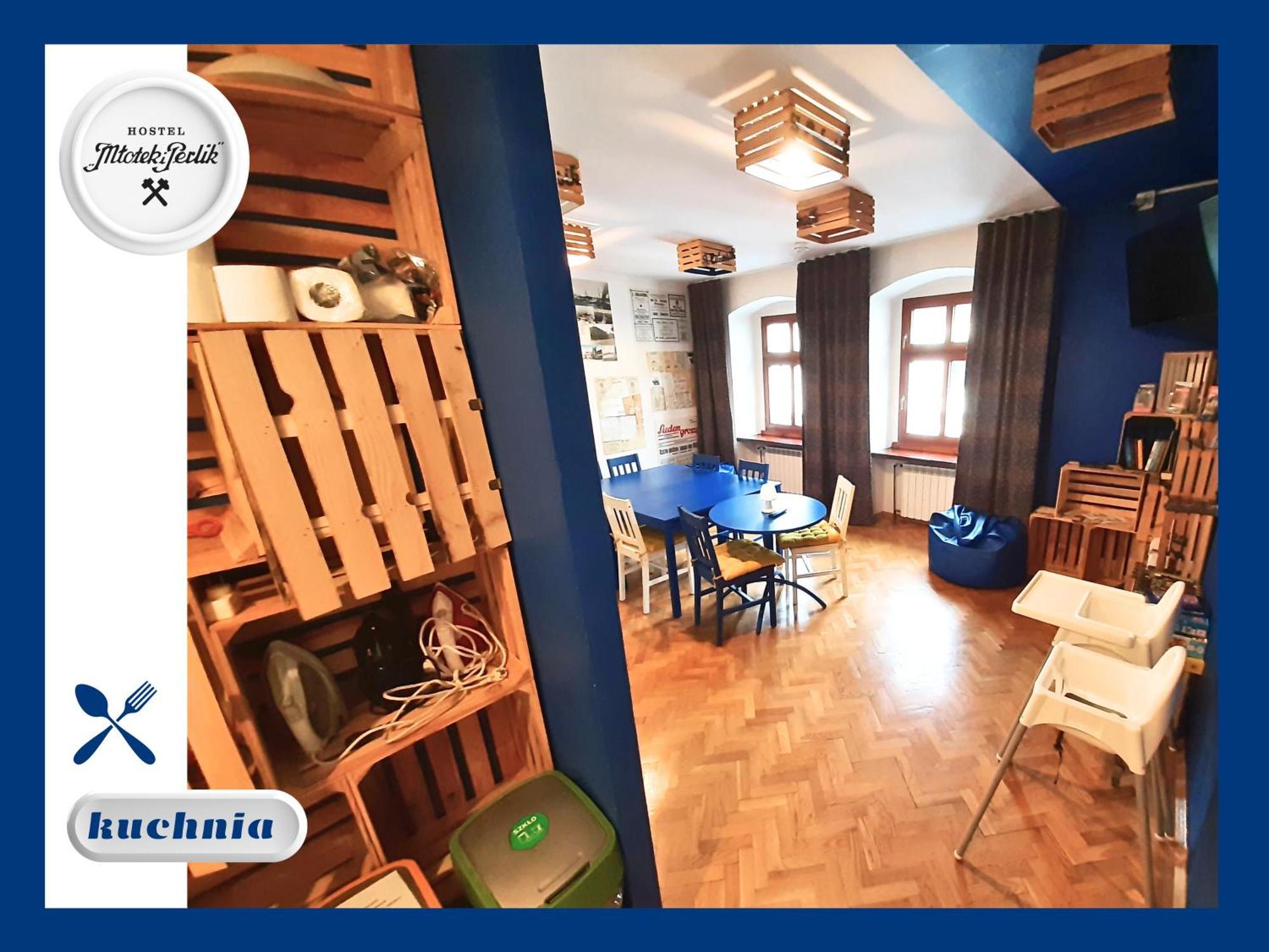 Hostel Mlotek I Perlik Tarnowskie Góry Exteriör bild