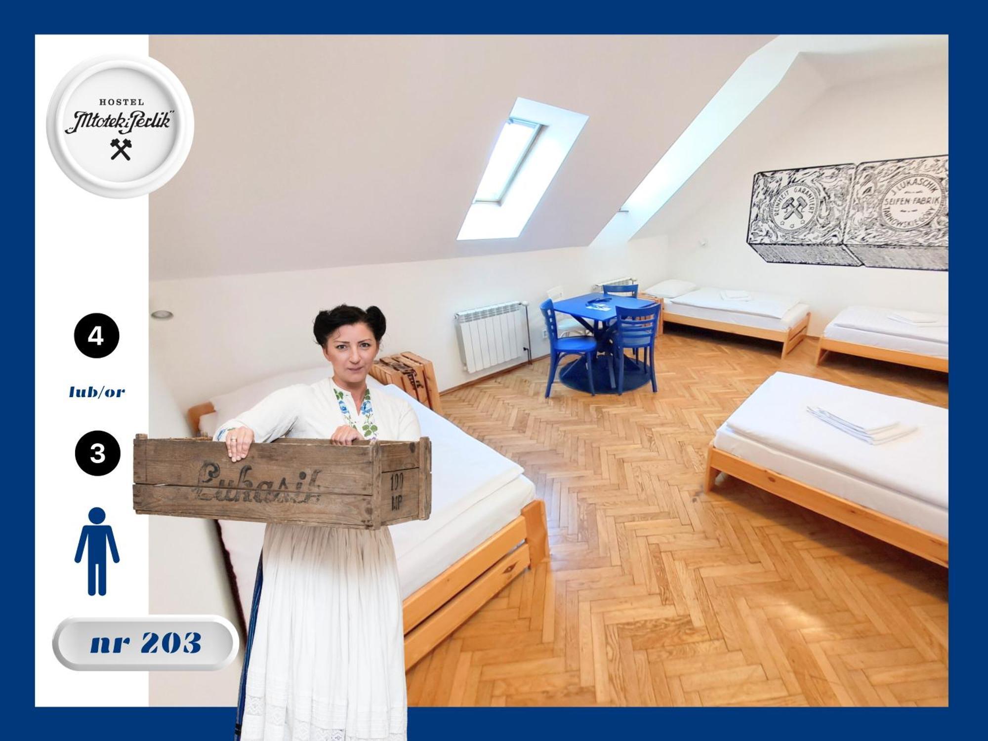Hostel Mlotek I Perlik Tarnowskie Góry Exteriör bild
